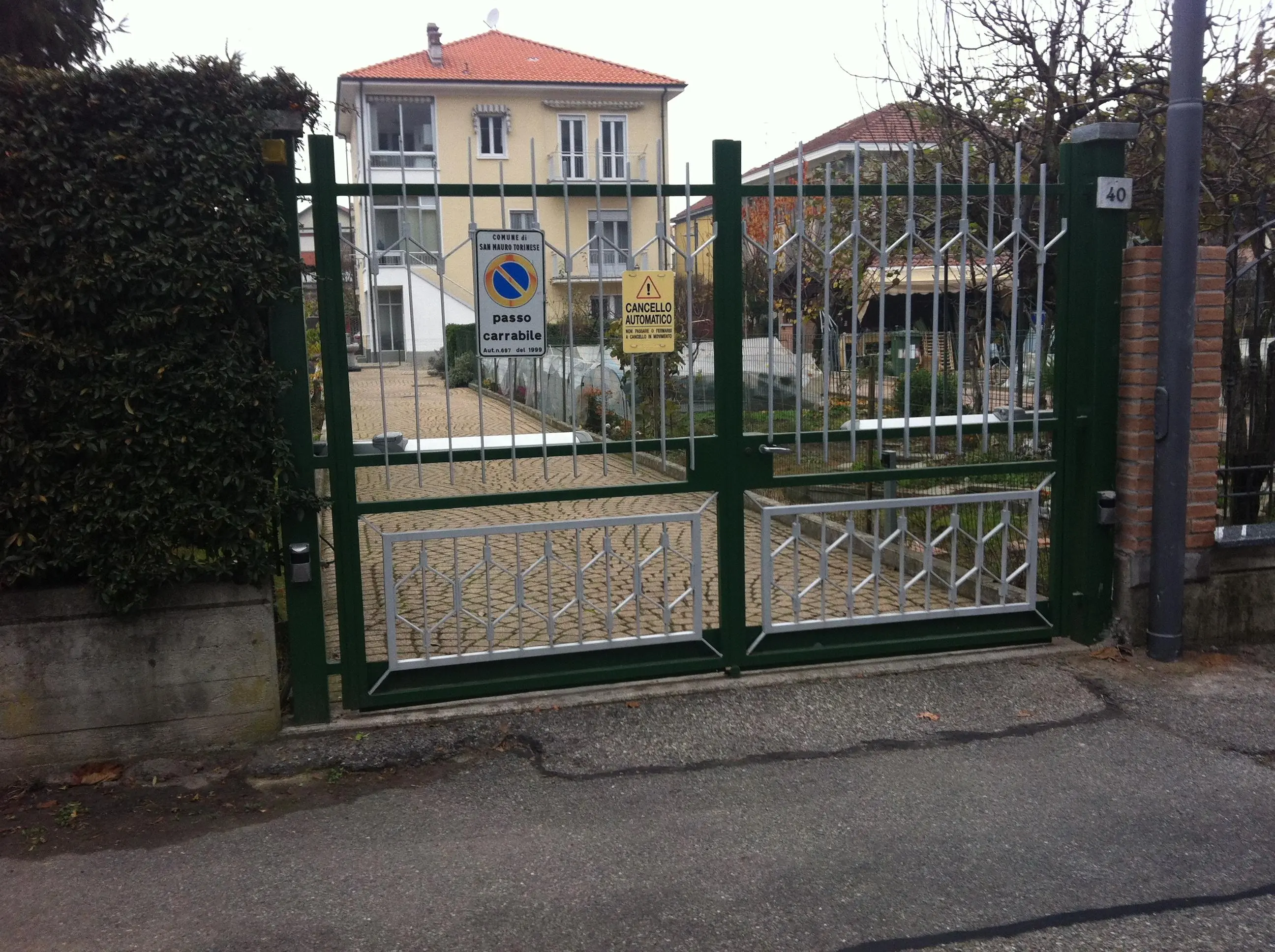 Cancello a battente